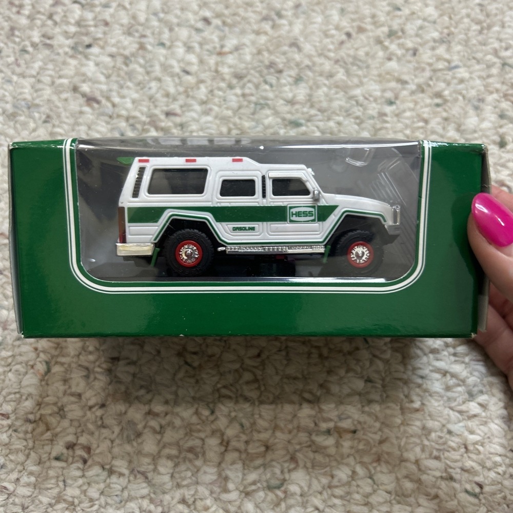 Hess 2014 Miniature mini Sport Utility Vehicle New In Box
